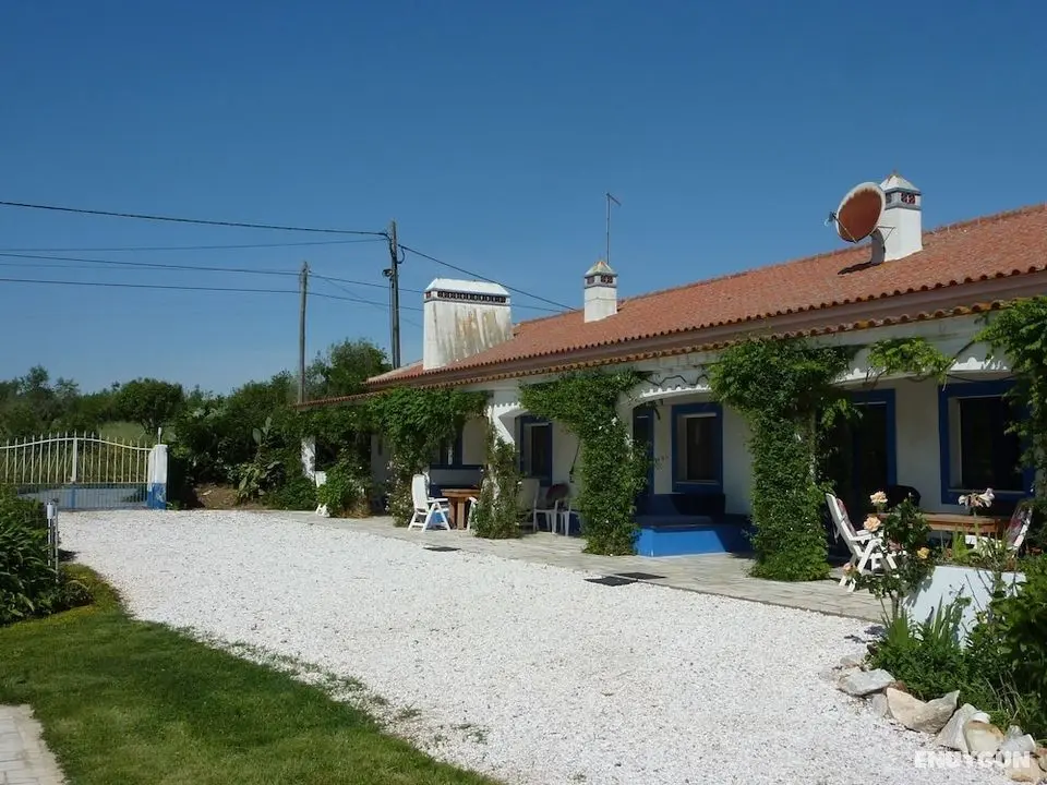 Inviting Holiday Home in Montemor-o-novo With Pool - Öne Çıkan Resim