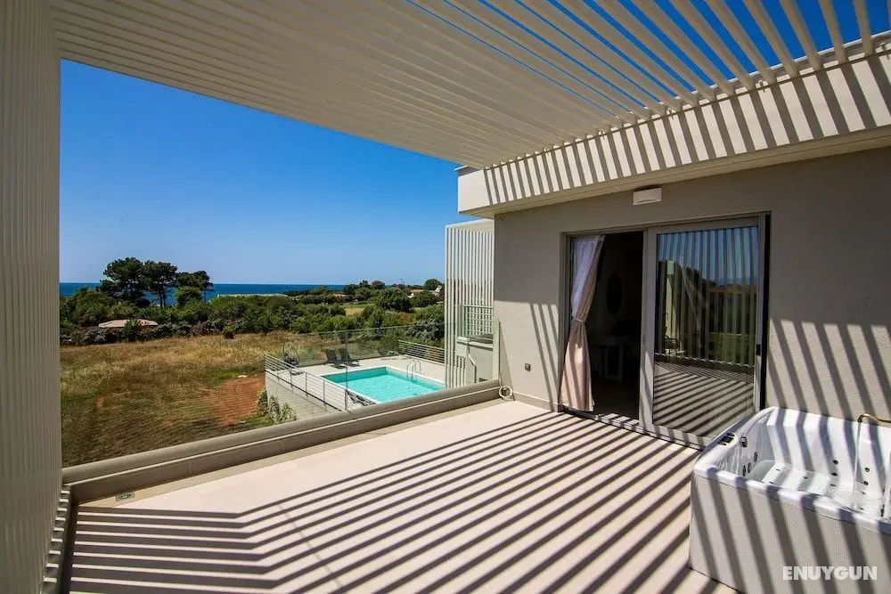 Io Suites - Dış Mekan