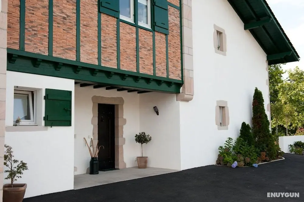 Iparra - Dış Mekan