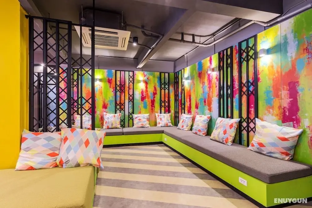 iSanook Female Hostel - Öne Çıkan Resim