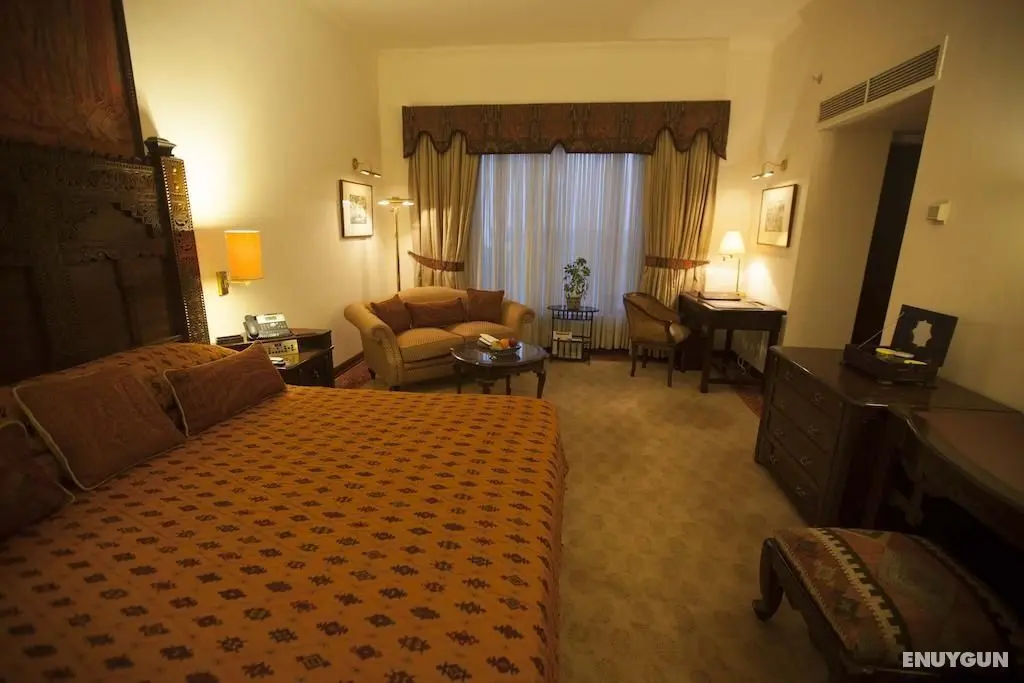 Islamabad Serena Hotel - Oda