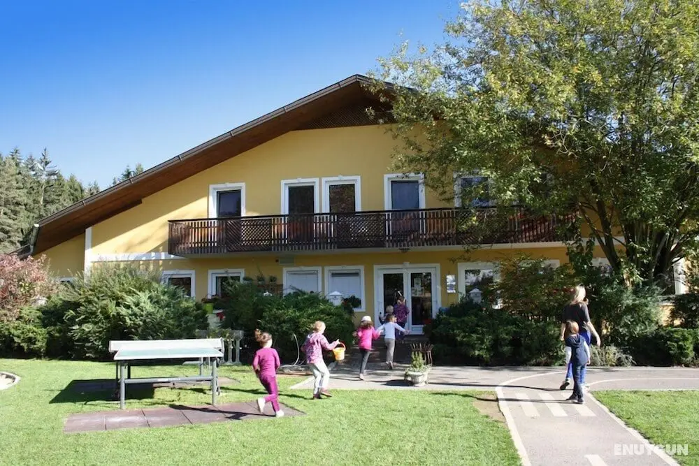 Islandpferdehof Rapoldi - Öne Çıkan Resim