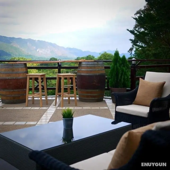 Issara Boutique Winery Hotel - Oda Manzaraları