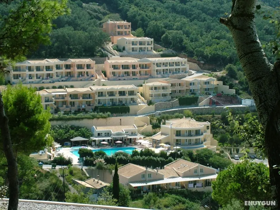Ithea Suites Hotel - Genel