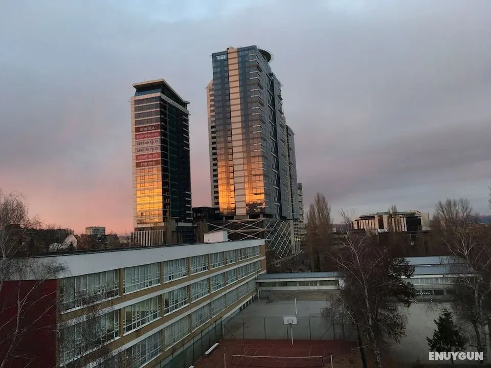 Ivan Vazov Luxury Apartment - Konum Öne Çıkanlar