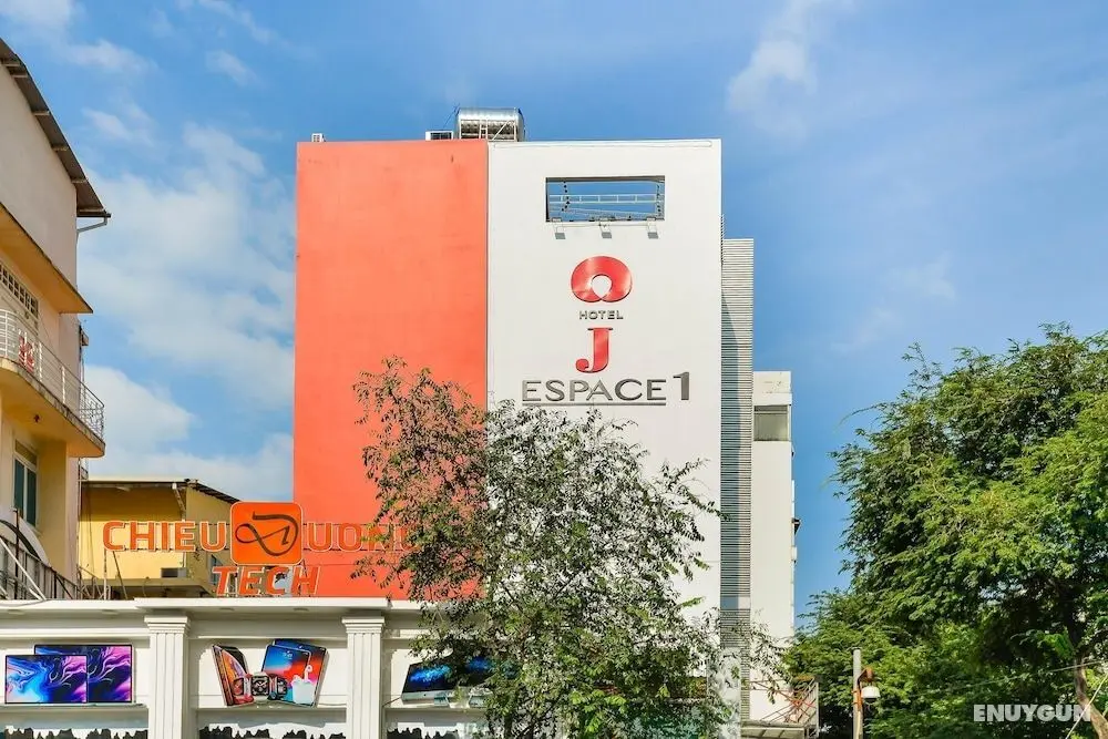 Hotel J-espace 1 - Hostel - Dış Mekan