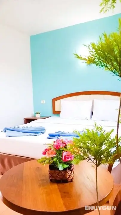 J Holiday Inn - Öne Çıkan Resim