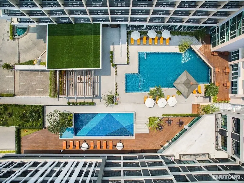 J Inspired Hotel Pattaya - Dış Mekan