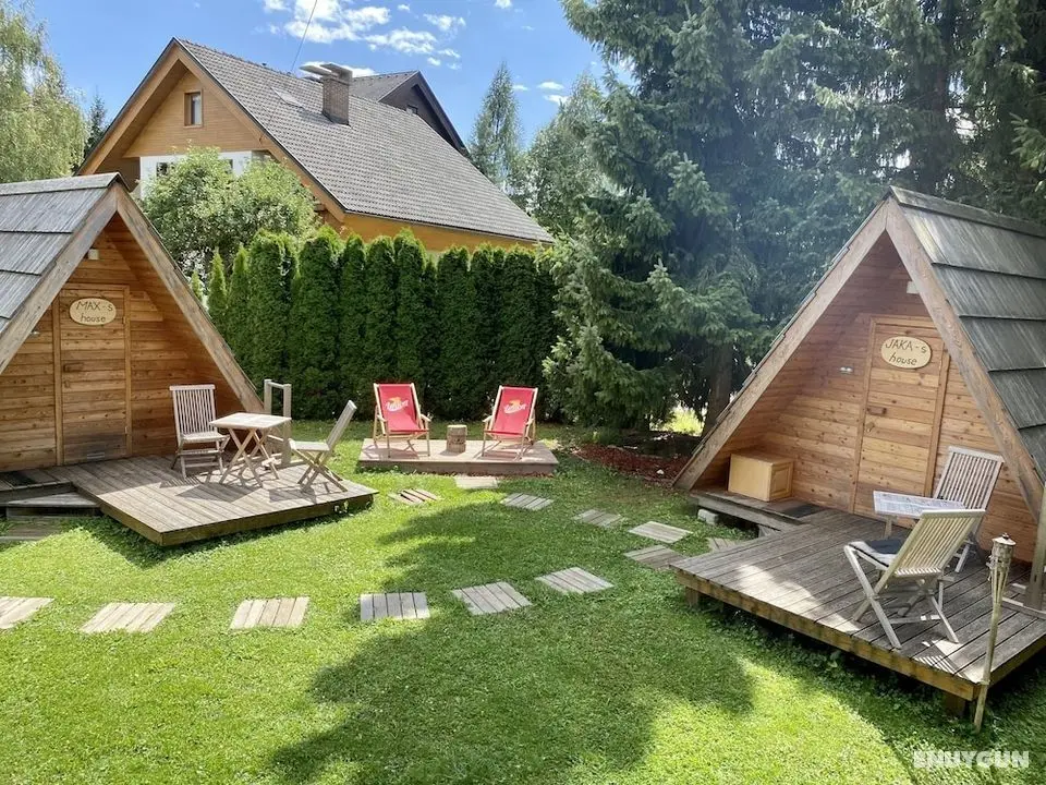 J-Max apartments and glamping houses - Oda Düzeni