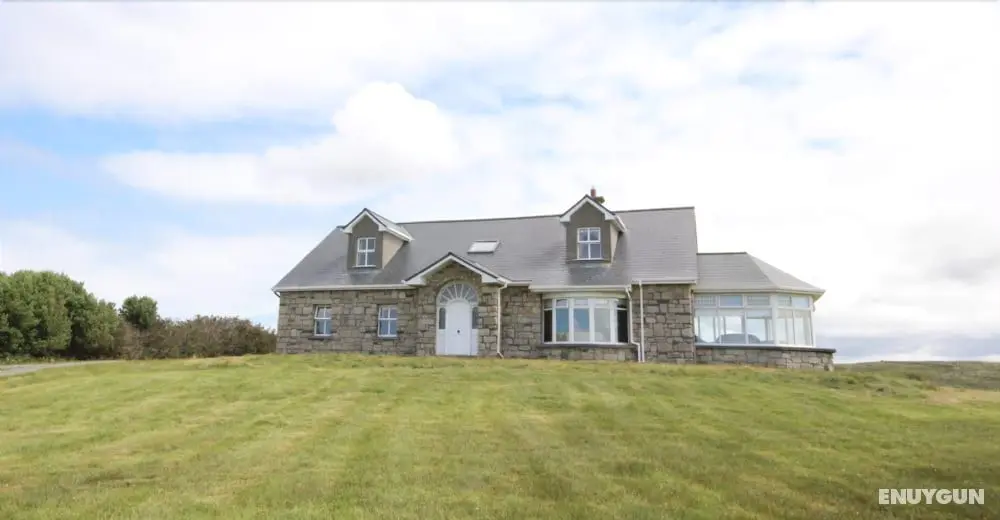 Jackie's Cottage, Claddaghduff - Öne Çıkan Resim