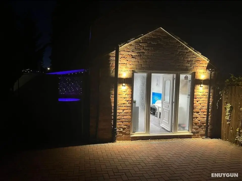 Jacuzzi Spa! Stunning Entire Guest House - Netflix - Öne Çıkan Resim