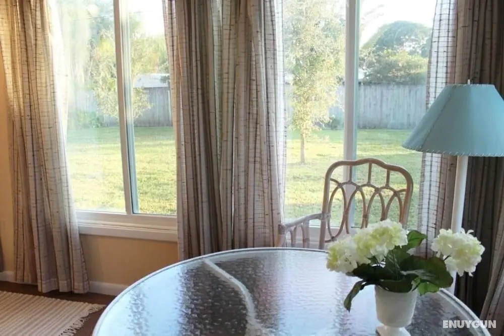 Jane's Cozy Cottage - Rental Ready - Oda