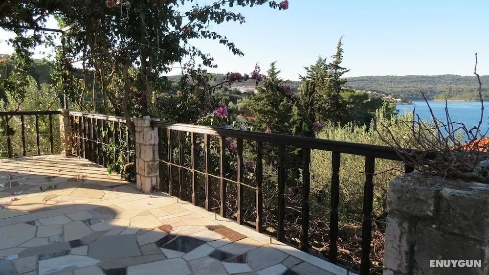 Janja - Terrace and sea View - A1 - Oda Manzaraları