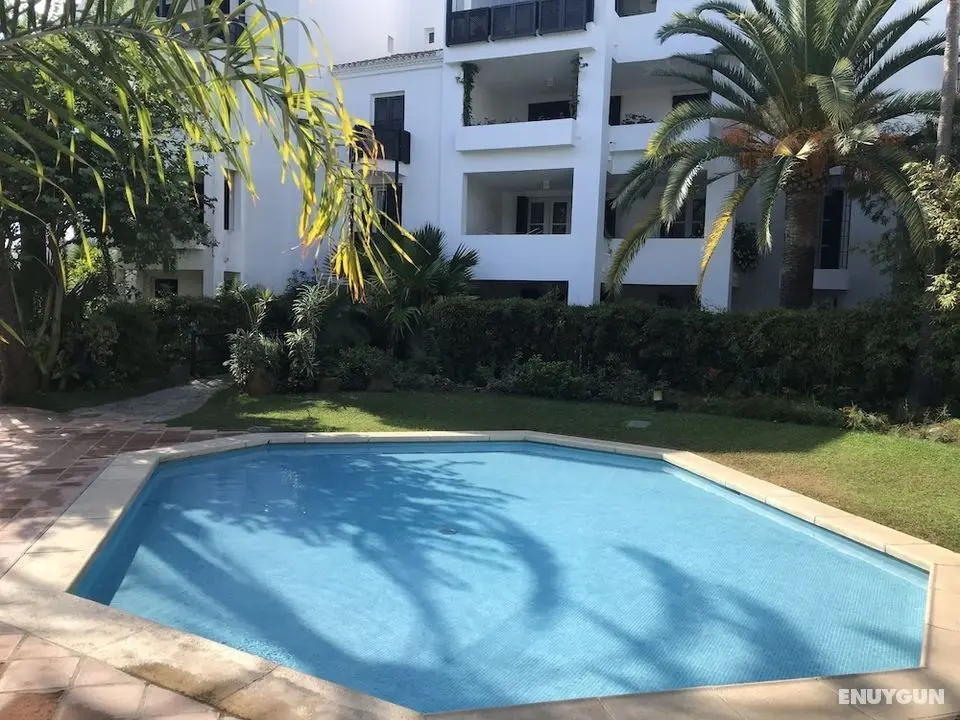 Jardines Las Golondrinas Elviria - Havuz
