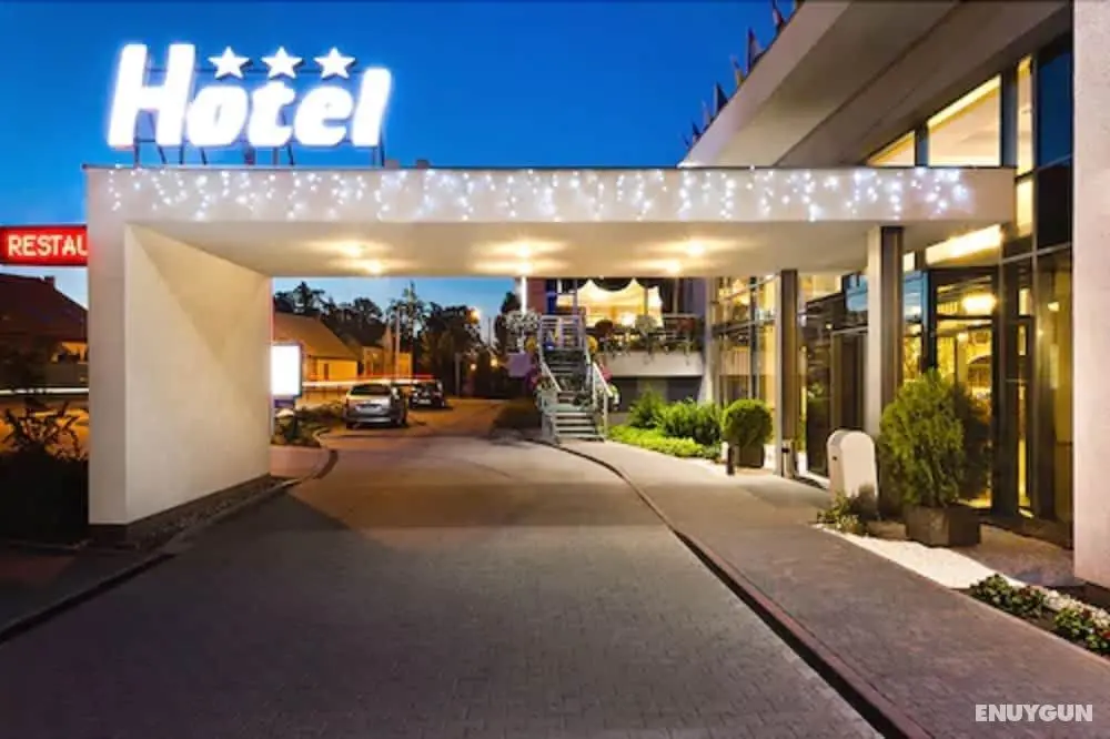 Jasek Premium Hotel Wrocław - Dış Mekan