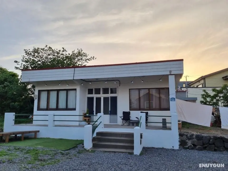 Jeju Gongwoodang Pension - Dış Mekan