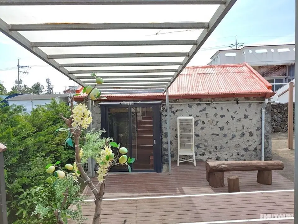 Jeju Halla and Tam Pension - Öne Çıkan Resim