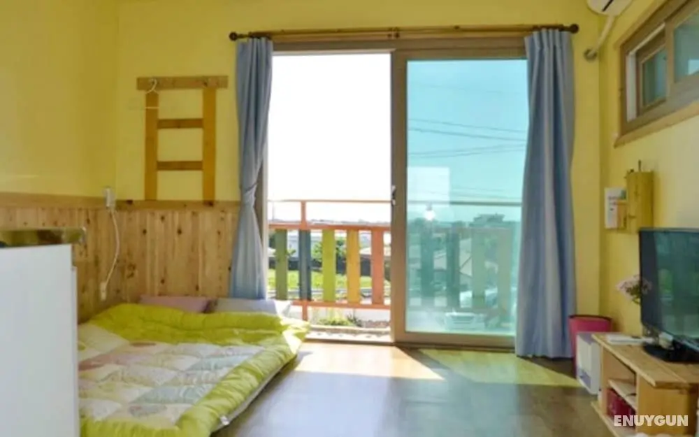 Jeju Rainbow Pension & Guest House - Oda