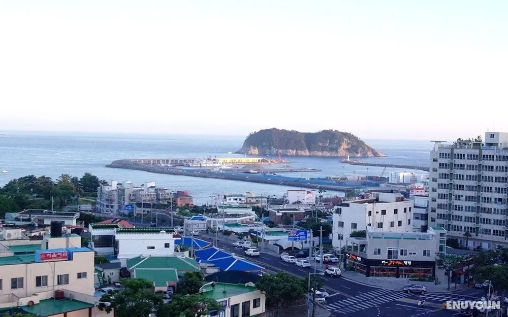 Jeju Rich Stay - Oda