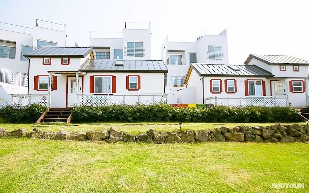 Jeju Zamong & Sarangchae Guesthouse - Dış Mekan