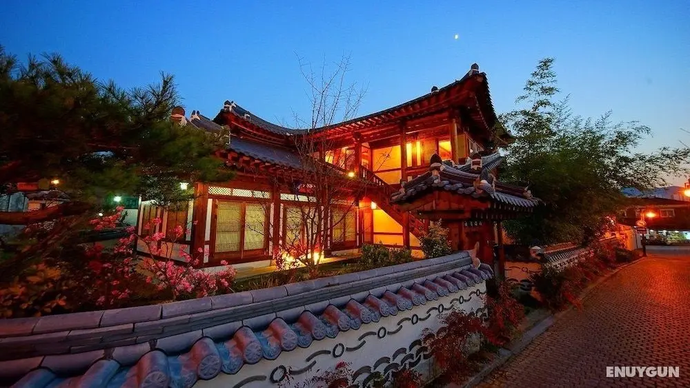 Jeonju Gwigeoraesa Hanok Stay - Dış Mekan