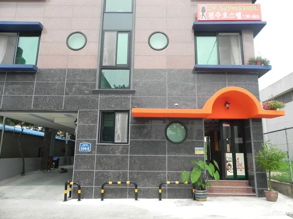 Jeonju International Guesthouse & Hostel - Dış Mekan