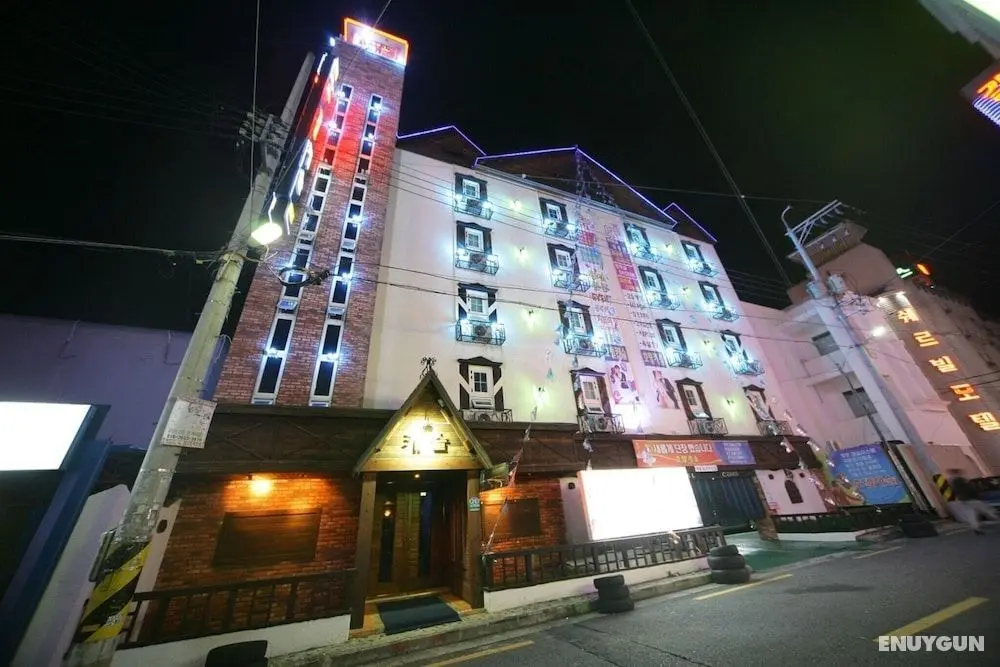Jeonju Ua-dong Hotel Castle - Dış Mekan