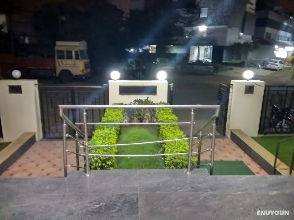 JK Rooms 122 Shaheen Lodging & Boarding - Dış Mekan