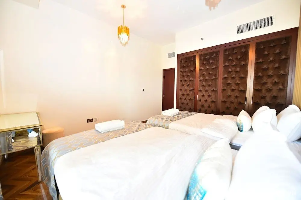 JKN - Luxury 2 BR next to the JBR Beach - Oda