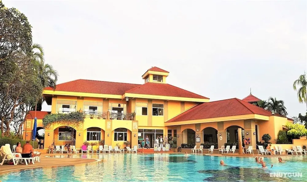 Jomtien Beach Condo Floor 12 - Havuz
