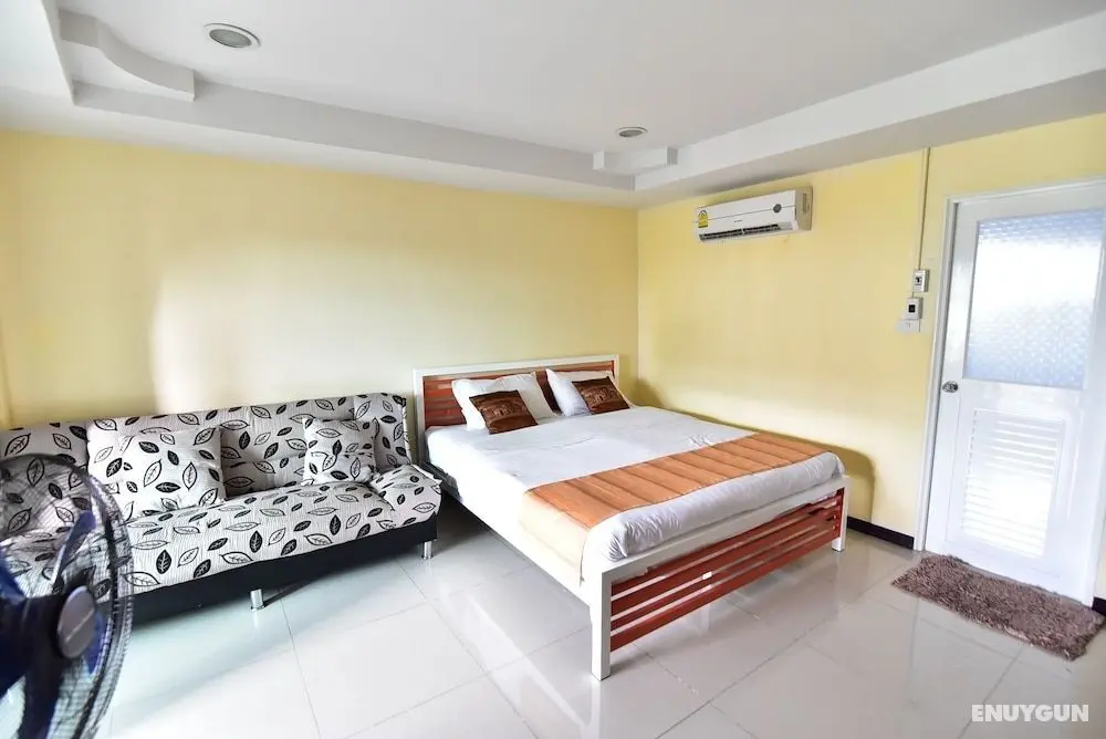 Joy House - Öne Çıkan Resim
