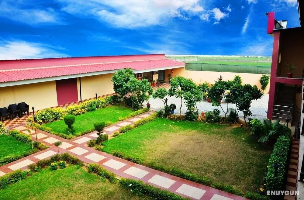 JPS Residency & Hospitality Services - Dış Mekanlar