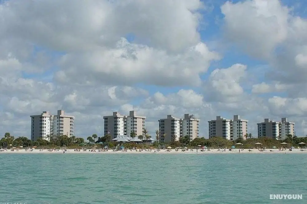 Judith s Bonita Beach Tennis Condo - Oda