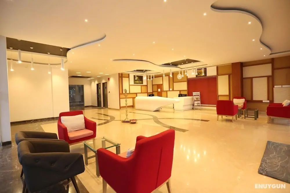 Hotel Jump In & Out - Öne Çıkan Resim
