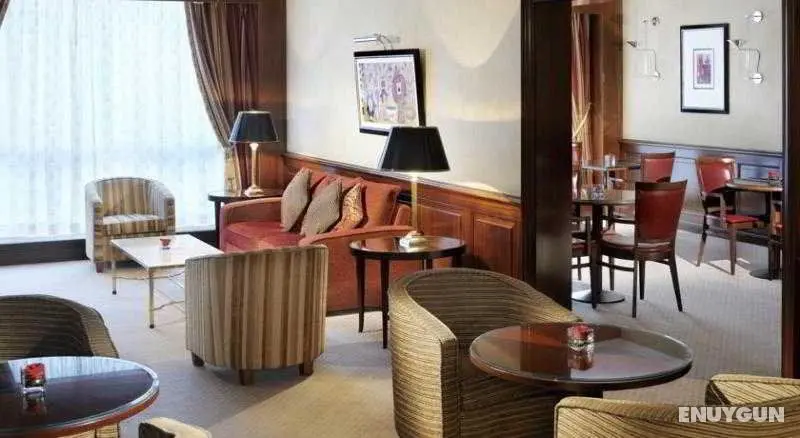 JW Marriott Hotel Kuwait City - Oda