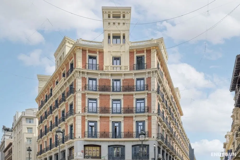 JW Marriott Hotel Madrid - Dış Mekan