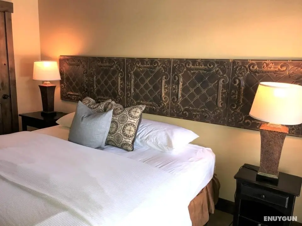 K B M Resorts- Cbi-102 Upgraded 1bd, Wood Fireplace, Full Kitchen, Wifi, Walk to Slopes! - Oda