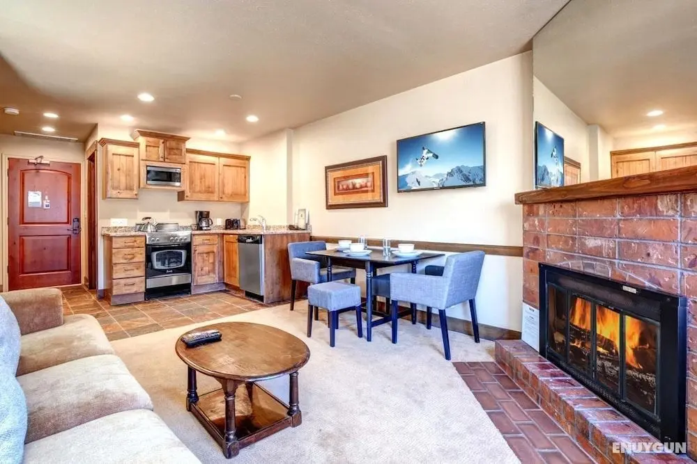 K B M Resorts- Cbi-103 Upgraded 1bd, Wood Fireplace, Full Kitchen, Wifi, Walk to Slopes! - Oda