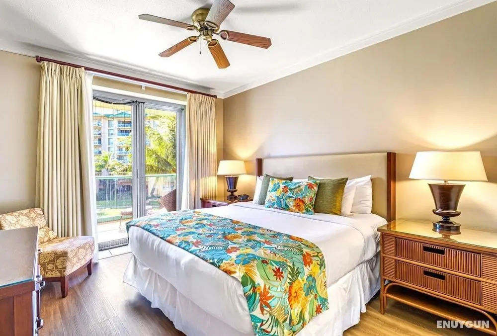 K B M Resorts- Hkk-306 Chic 2bd, Upgraded, Steps Away From Resort Pools, Beach and Spa! - Oda