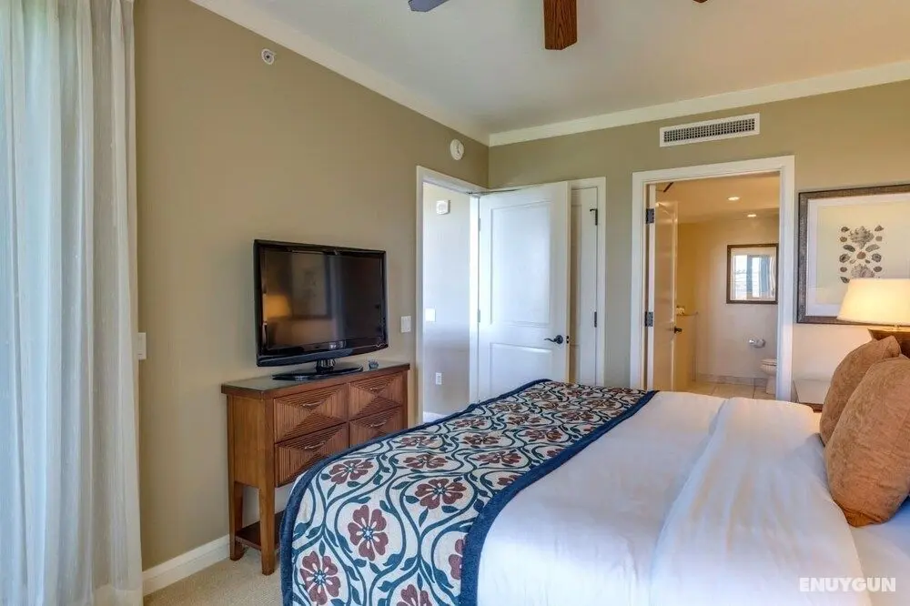 K B M Resorts- Hkk-816 Over-sized 1bdrm, 690 sq. Ft., Easy Pool and Beach Access, Remodeled! - Oda