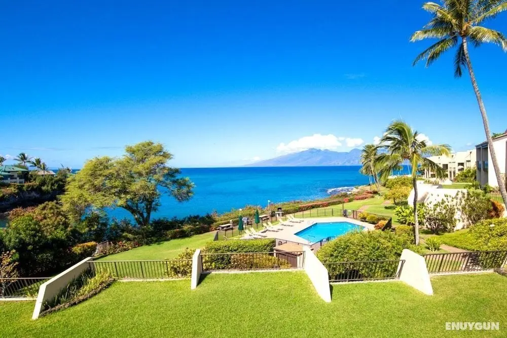 K B M Resorts- Nap-c42 Gorgeous 2bd, Ocean View, Easy Access to Parking, Pool and Beach! - Oda Manzaraları