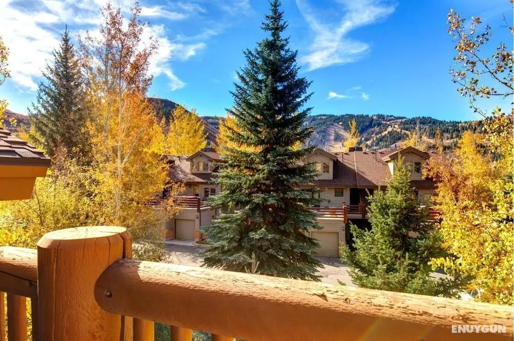 K B M Resorts- Pge-2413 Large 3Bd Chalet, Deer Valley Mountain Views, Private hot Tub! - Öne Çıkan Resim