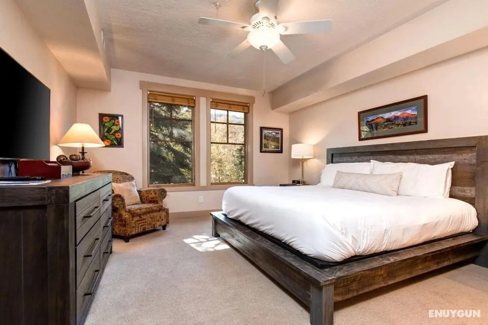 K B M Resorts- Tpc-102c Remodeled 3bd, Walk to Main and Town Lift, Private hot Tub, A/C - Oda