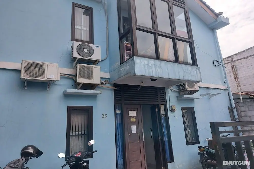 Kabin Kapsul Kayu Jati V - Hostel - Dış Mekan