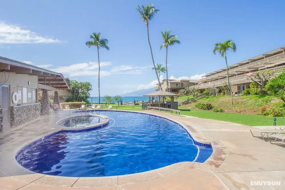 Kahana Sunset D2 2 Bedroom Condo by Redawning - Havuz