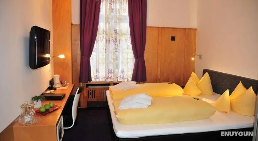 Kaiserhof - Genel