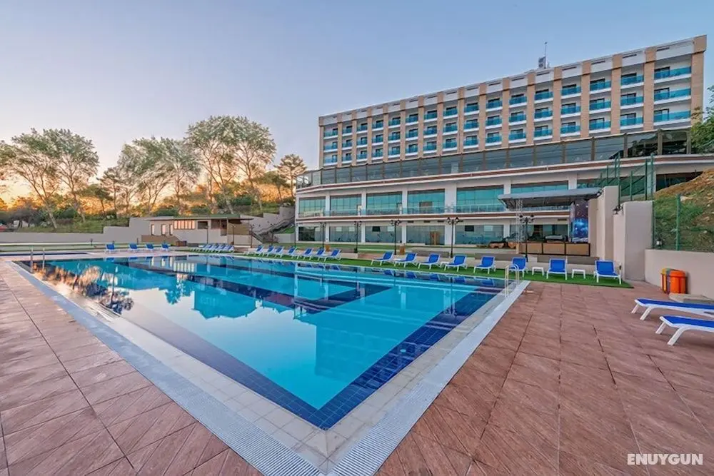 Kalibya World Resort & Spa Hotel - Açık Havuz