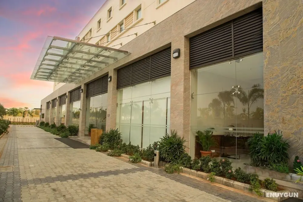 Kalyan Grand - a business hotel - Öne Çıkan Resim