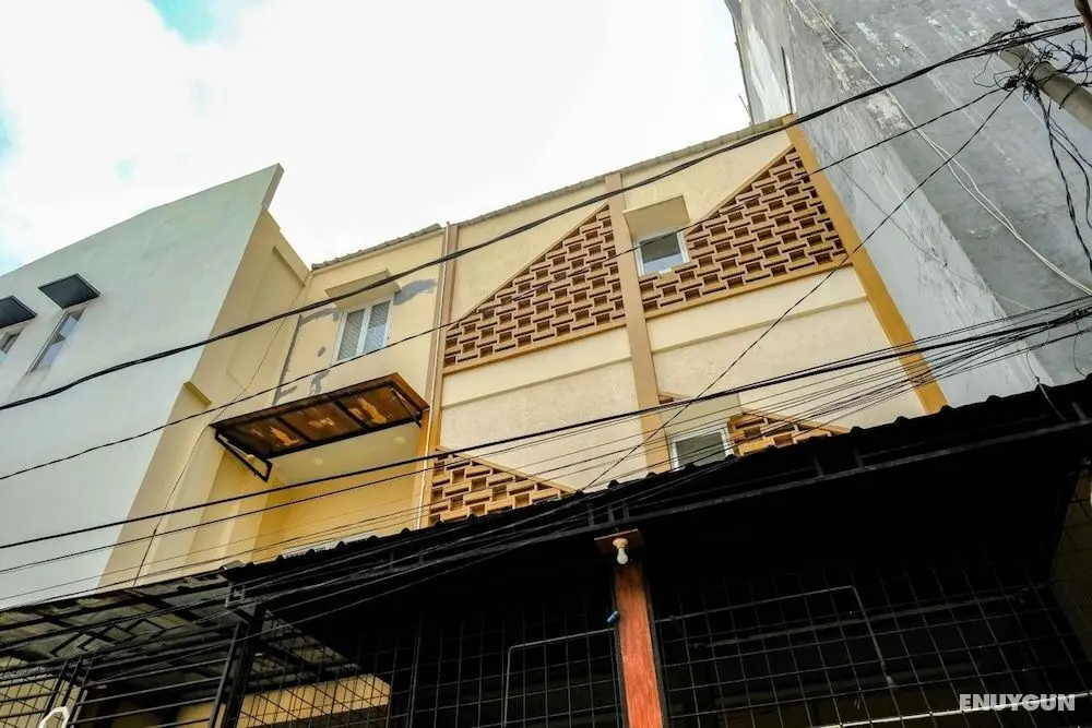 Kamar Keluarga Syariah Cendrawasih - Dış Mekan