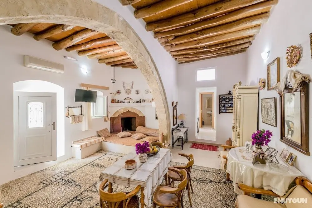 Kamariko Traditional House - Öne Çıkan Resim